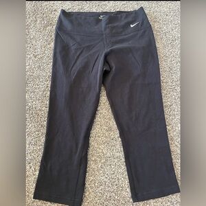 Nike Dri-FIT Black crop leggings